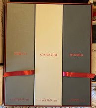 Afbeelding in Gallery-weergave laden, Poderi Luigi Einaudi - Barolo Bussia, Terlo, Cannubi - 3x0.75L Giftbox - 2017