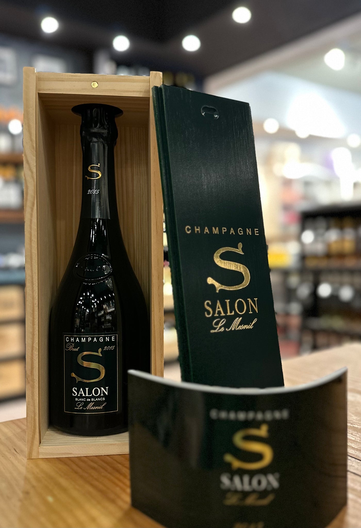 Champagne Salon Cuvée 'S' Le Mesnil Blanc de Blancs Brut 2015 Champagne Salon Cuvée 'S' Le Mesnil Blanc de Blancs Brut 2015